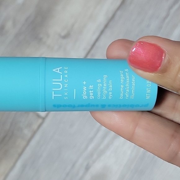 TULA Skincare Glow + Get It Cooling & Brightening Eye Balm 0.35 oz / 10 g NIB - Picture 2 of 8